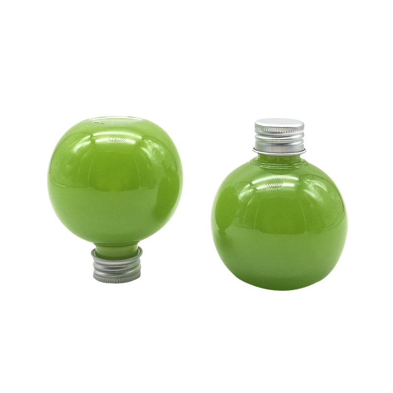 Бутылка чая с молоком круглой формы