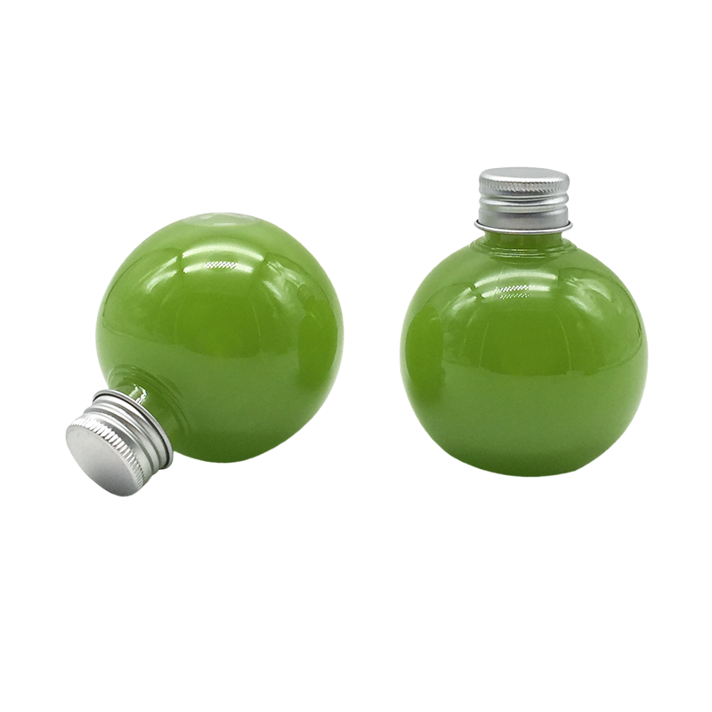 Бутылка чая с молоком круглой формы